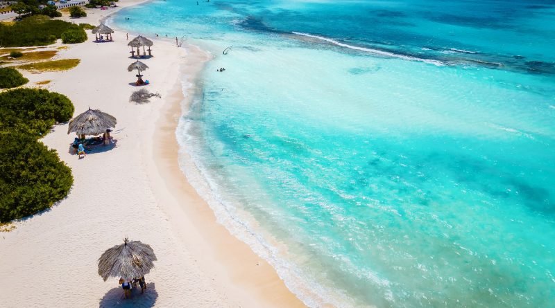 Baby Beach and coast on Aruba, Caribbean, white beach with blue ocean tropical beach