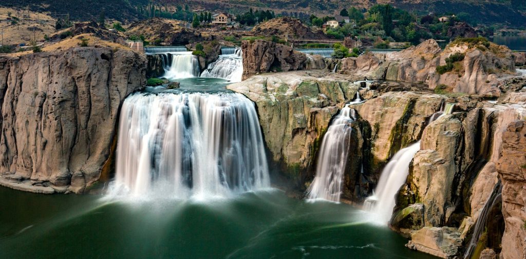 Shoshone Falls, 212 ft. tall and 900 ft wide, it’s one of the largest natural waterfalls in the USA.